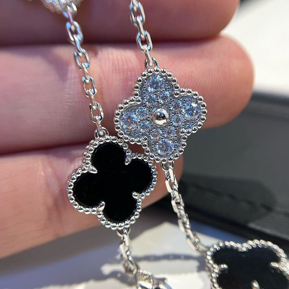 [Novalux]LUCKY CLOVER 5-MOTIF BRACELET - BLACK OXNY COLLECTION