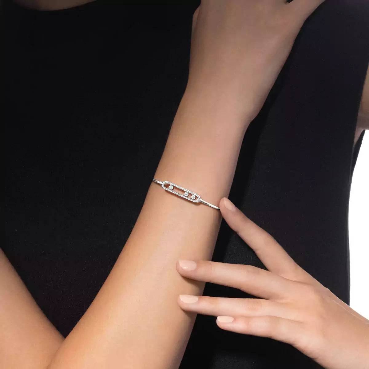 [Novalux]MOVE PAVÉ DIAMOND BANGLE BRACELET M