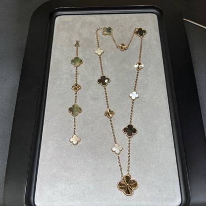 [Novalux]DETACHABLE 15-MOTIF CLOVER STATEMENT SET - GREY MOTHER-OF-PEARL & LASER