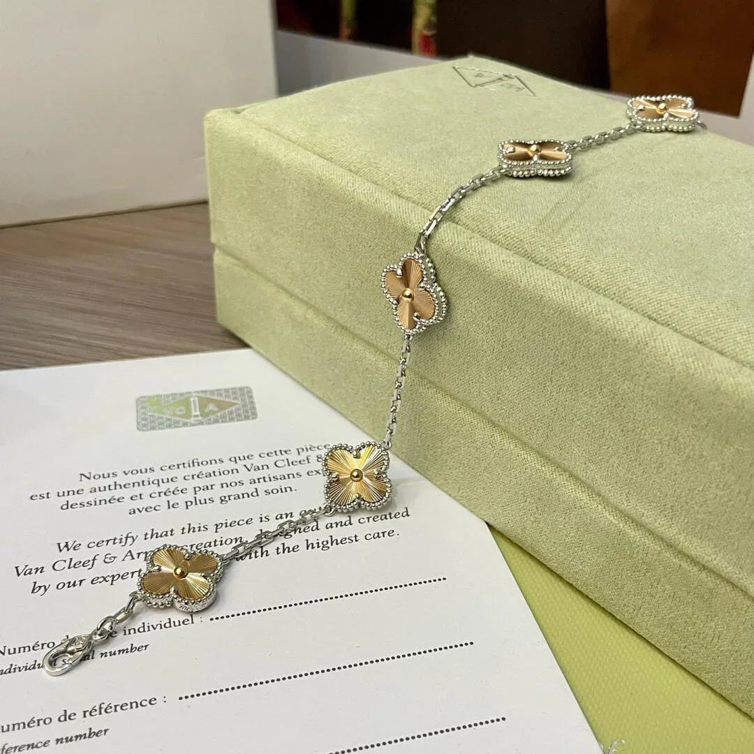 [Novalux]LUCKY CLOVER 5-MOTIF BRACELET - LASER COLLECTION