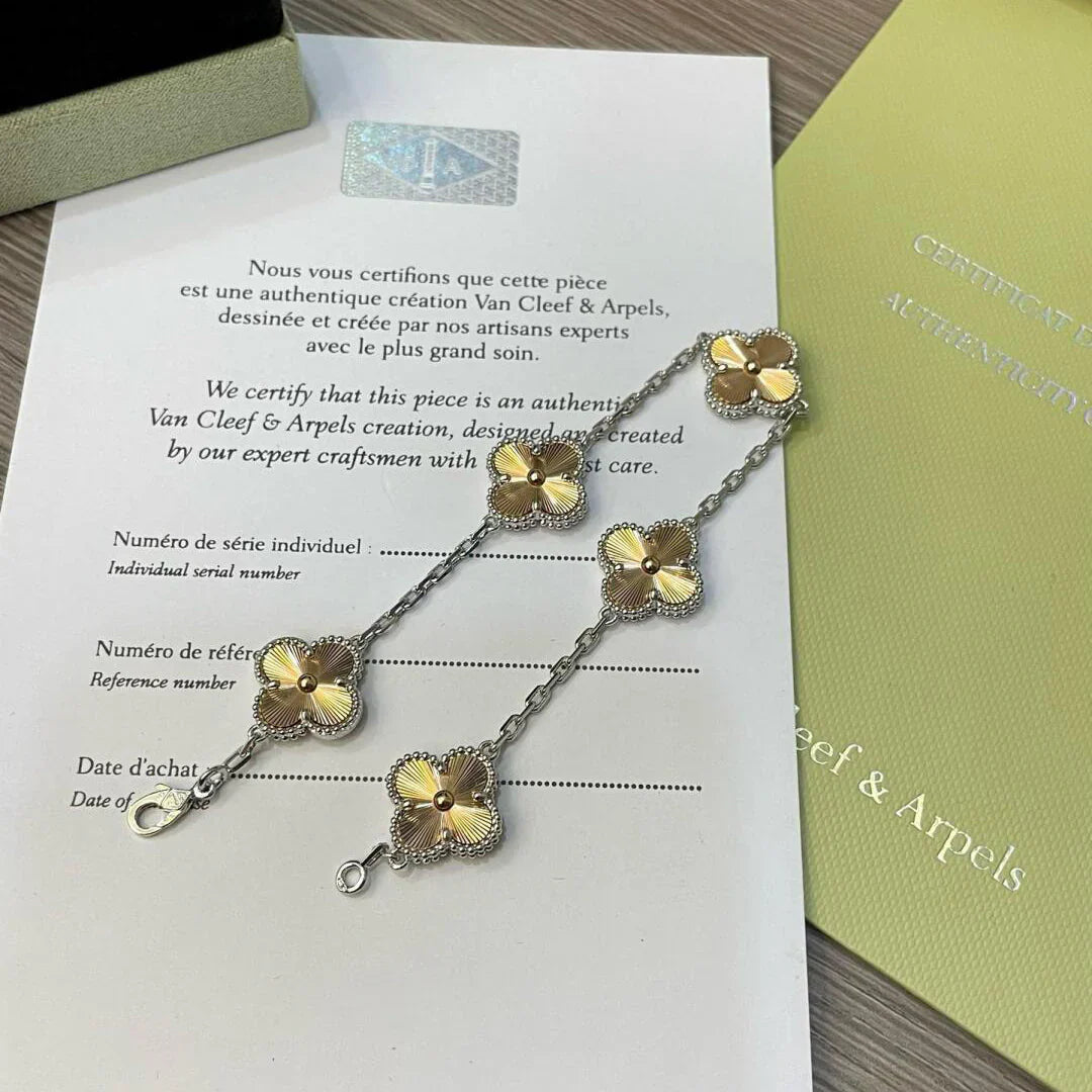 [Novalux]LUCKY CLOVER 5-MOTIF BRACELET - LASER COLLECTION