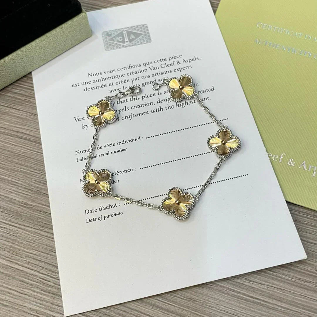 [Novalux]LUCKY CLOVER 5-MOTIF BRACELET - LASER COLLECTION