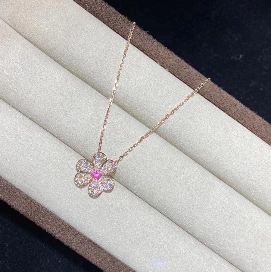 [Novalux]PAVÉ DIAMOND BUTTERFLY CHARM NECKLACE
