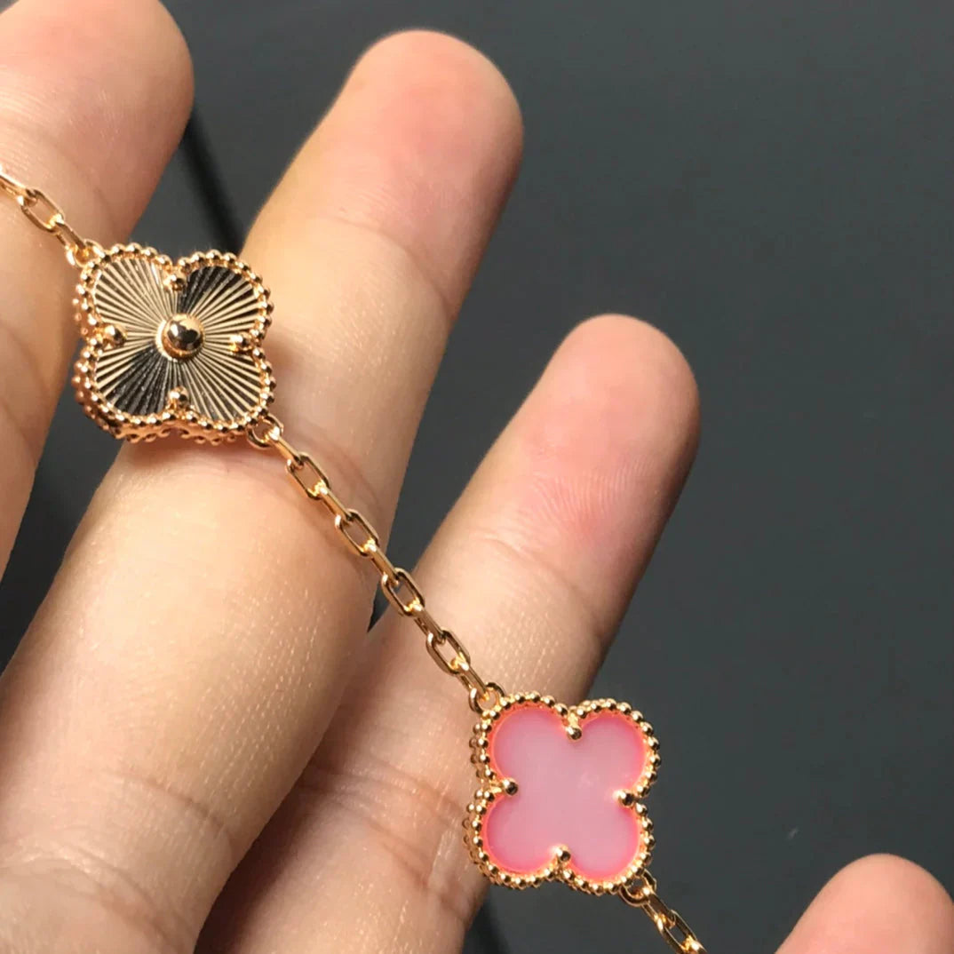[Novalux]LUCKY CLOVER 5-MOTIF BRACELET - PINK MOTHER-OF-PEARL COLLECTION